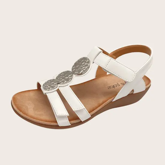 Bear trap 2025 sandals womens