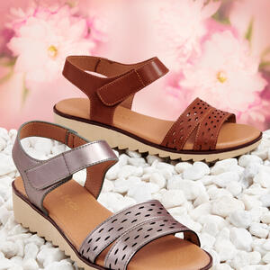 Bare Traps JIGGLE Euro Comfort Sandal
* Cutout Design
* Velcro Back
* Soft Insole & Flexi Sole
https://www.baretraps.com.au/buy/shoes~sandals/jiggle-pewter 

#wedgesandals #comfortsandals #sotd