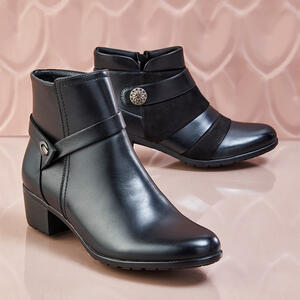 Bare Traps BOOTIES
 - KRAFT Riding Boot
 - KIPPAS Pleated Boot
Sizing 36 to 42
Just $79.95
In Store and Online now
https://www.baretraps.com.au/shoes~boots

 #womensshoes #lowheels #blackshoes #casualshoe #ComfortAndStyle #blockheel #casualstyle #winterboots #newseasonshoes #comfortboots