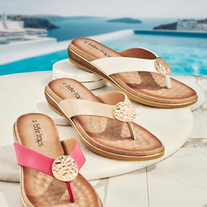 Medallion Thong FREYA by Bare Traps
 * Low Wedge
 * V Thong
 * Gold Trim
 * Thick Padded Insole
 * Black, Fuchsia, Gold & White
Just $49.95

 #thongs #sotd #summersandals