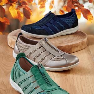 BRADY by Bare Traps
* Stretch Zip Casual
* Mesh-Elastic-Leather Combo
* Rubber Flex Sole
* Leather Footbed insert
* Sizing 36 to 42
4 Colours - Black, Green, Metallic & Navy
Instore or Online NOW
https://www.baretraps.com.au/buy/shoes~sport-casuals/brady-metallic