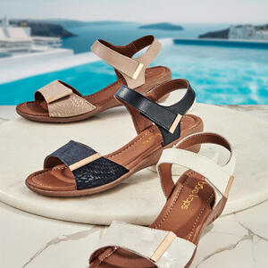 CASINI by Bare Traps
 - Twin Velcro Leather Sandal
 - Low Rubber Wedge
4 x Colours - Black, Navy, Taupe & White
 https://www.baretraps.com.au/buy/shoes~leather/casini-navy

 #leathersandals #wedgesandals #comfortsandals