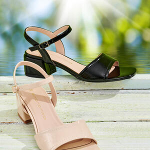 Simona Ricci TASTY Sandal
 - Classic Y Back Dress Sandal
 - Low Block Heel
 - Black and Beige Patent
https://www.baretraps.com.au/buy/shoes~sandals/tasty-beige

#dressheel #springfashion #heels