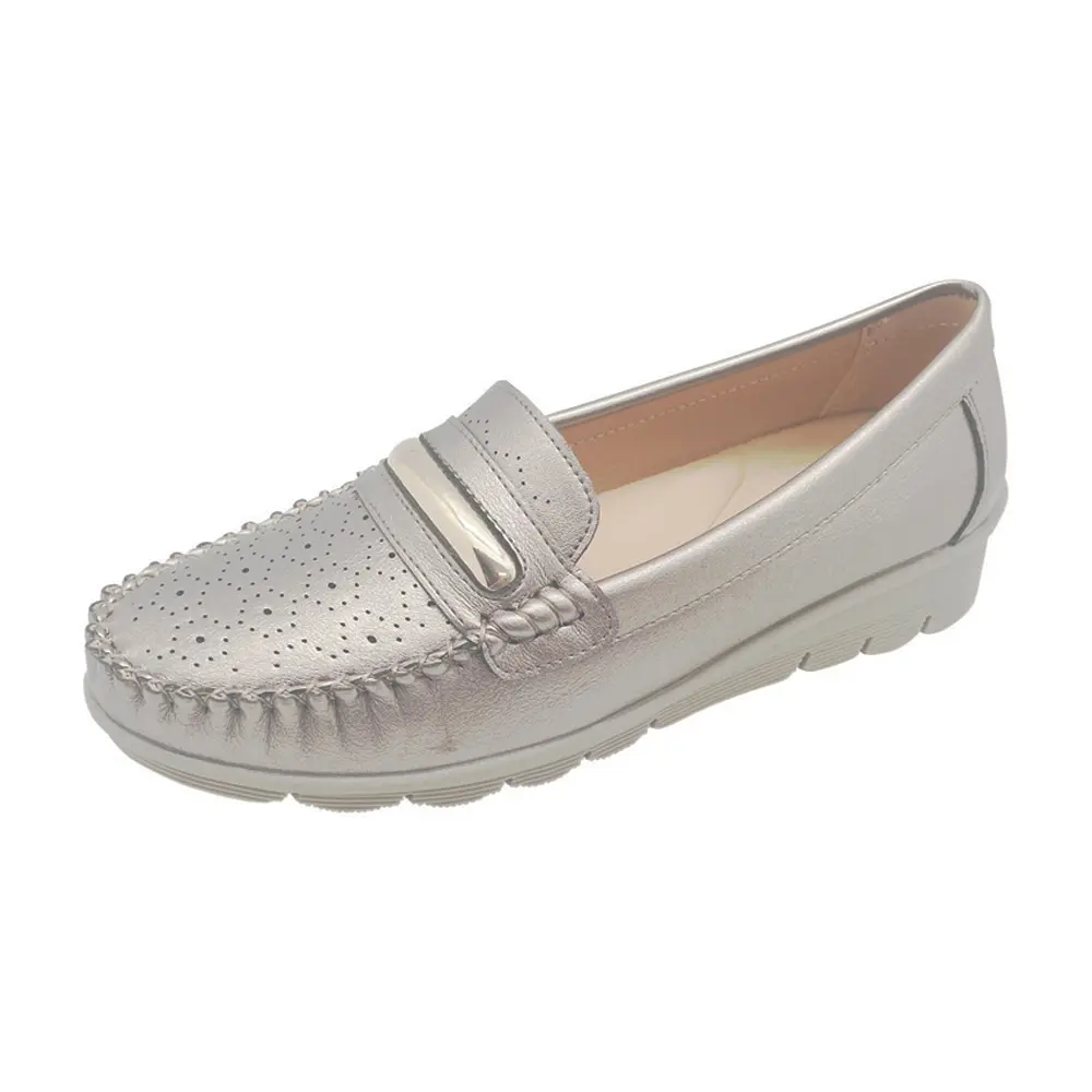 Bare Traps Pulsar Pewter Pearl Casual Wedge Mocc